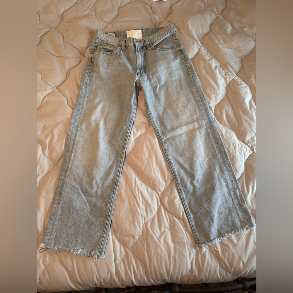 Mother Denim- mid rise Rambler zip ankle fray